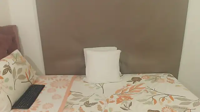 kimberlyjamexxx online show from 03/11/26, 04:06