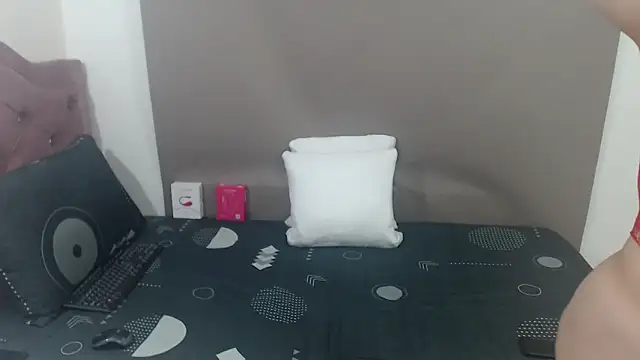 kimberlyjamexxx online show from 05/15/26, 02:09