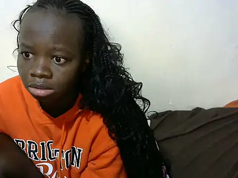 Snapshot of Thicky_kyla chatting on 10/09/25, 12:28 Thicky kyla online show from 10/09/25, 12:28