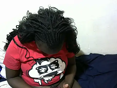 Snapshot of Thicky_kyla chatting on 10/21/25, 07:57 Thicky kyla online show from 10/21/25, 07:57