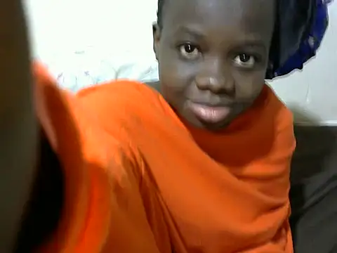 Snapshot of Thicky_kyla chatting on 10/10/25, 12:33 Thicky kyla online show from 10/10/25, 12:33