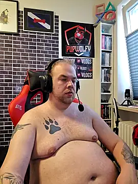 Snapshot of PupW0lfy chatting on 01/30/25, 03:29 PupW0lfy online show from 01/30/25, 03:29