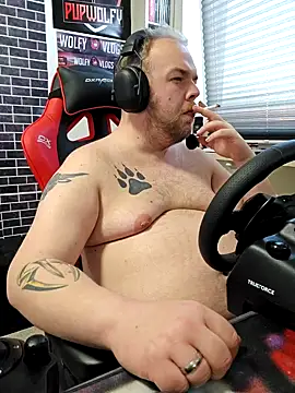 Snapshot of PupW0lfy chatting on 01/24/25, 03:13 PupW0lfy online show from 01/24/25, 03:13