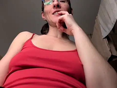 Milky hairy mommy online show from 11/29/25, 09:37