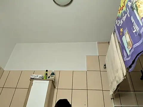 Snapshot of Milky_hairy_mommy chatting on 09/14/25, 06:52 Milky hairy mommy online show from 09/14/25, 06:52