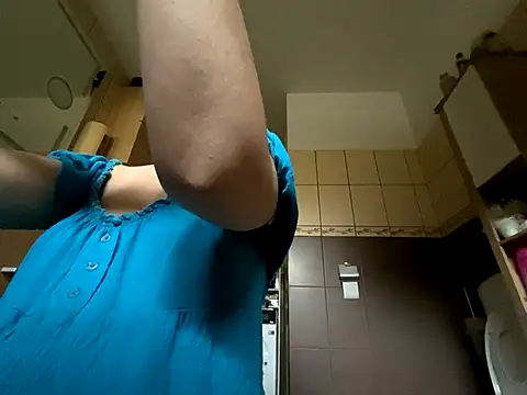 Milky hairy mommy online show from 11/21/25, 08:35