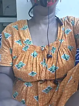 Snapshot of Tamil--Rani chatting on 06/20/26, 03:28 Tamil--Rani online show from 06/20/26, 03:28