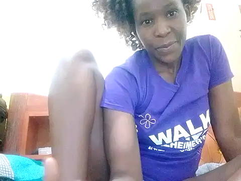 Snapshot of Claris2 chatting on 09/22/25, 07:20 Claris2 online show from 09/22/25, 07:20