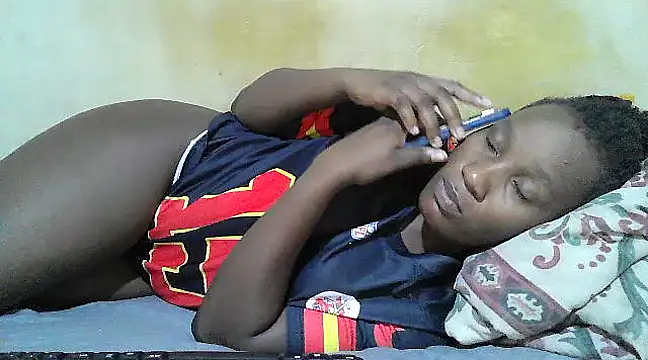 juiccypussy online show from 03/19/25, 05:30