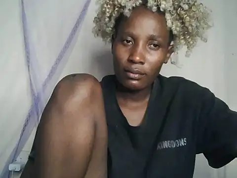 Snapshot of juiccypussy chatting on 05/27/26, 03:41 juiccypussy online show from 05/27/26, 03:41