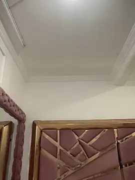 Britanymooree online show from 04/17/26, 07:28