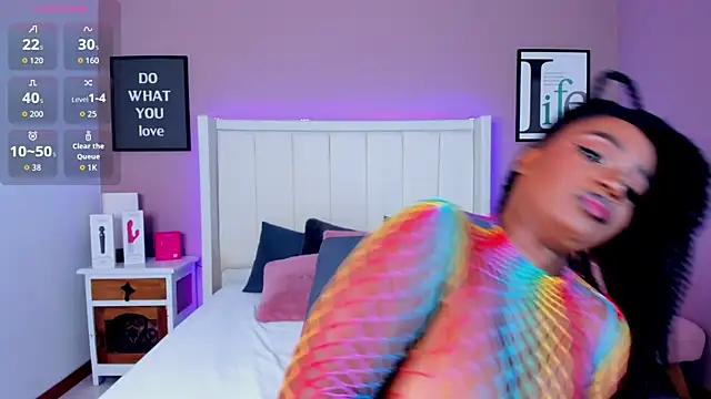 Britanymooree online show from 12/03/25, 07:57