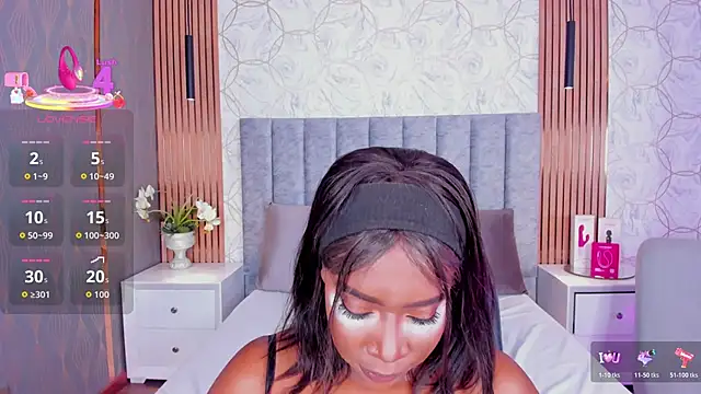 Britanymooree online show from 02/12/26, 08:19