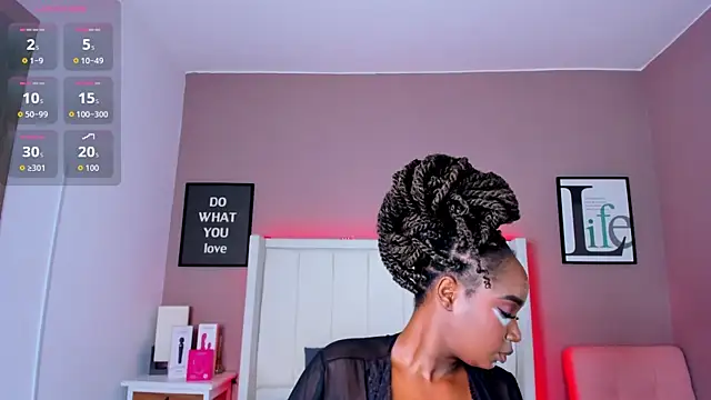 Britanymooree online show from 01/07/26, 07:30