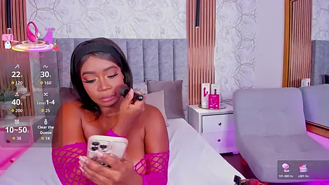 Britanymooree online show from 02/11/26, 07:36