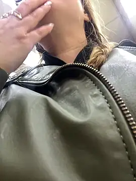 OlgaBuzzz online show from 03/17/25, 05:45