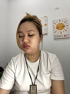 Odette68 online show from 03/26/26, 12:31