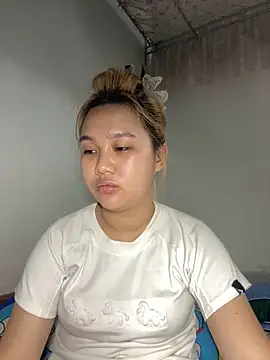 Odette68 online show from 05/27/26, 01:57