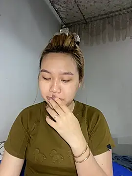 Odette68 online show from 05/18/26, 12:11