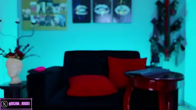 selena rogue online show from 09/26/25, 11:28