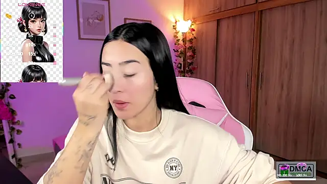 Veronica isaza   online show from 09/28/25, 12:45