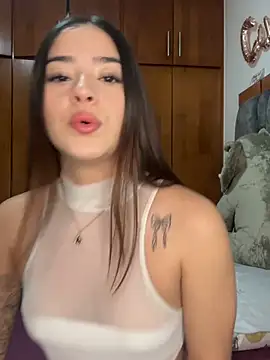 Veronica isaza   online show from 03/14/26, 06:52