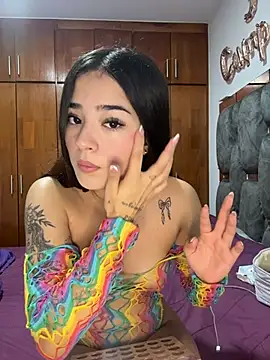 Veronica isaza   online show from 03/08/26, 01:36