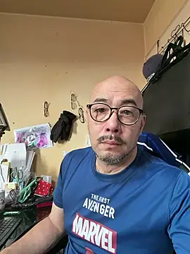 tsugu1105 online show from 06/11/26, 10:40
