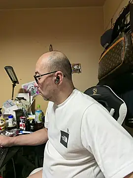 tsugu1105 online show from 06/30/26, 11:38