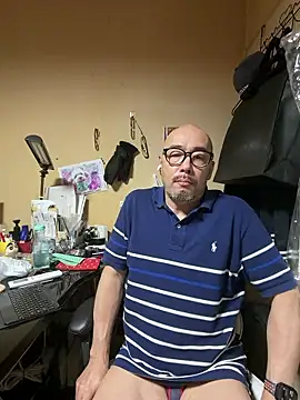tsugu1105 online show from 06/12/26, 11:30