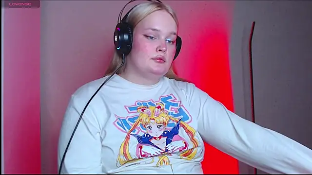 rozzhaos8 online show from 10/28/25, 08:08