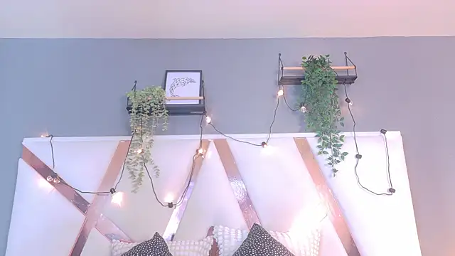 AmbarHills 1 online show from 12/18/25, 11:36