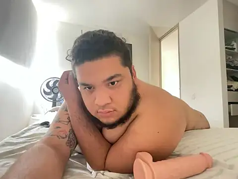 chavarro889 online show from 02/04/25, 05:12