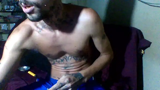 Snapshot of sellvageria chatting on 01/15/26, 12:03 sellvageria online show from 01/15/26, 12:03