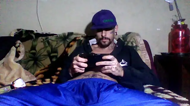 Snapshot of sellvageria chatting on 06/12/26, 08:39 sellvageria online show from 06/12/26, 08:39