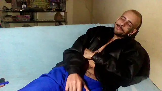 sellvageria online show from 11/18/25, 11:15