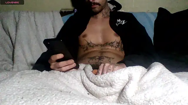 Snapshot of sellvageria chatting on 05/24/26, 10:20 sellvageria online show from 05/24/26, 10:20