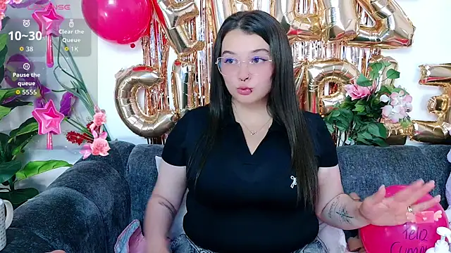 abbygarcia oli online show from 04/08/26, 06:42