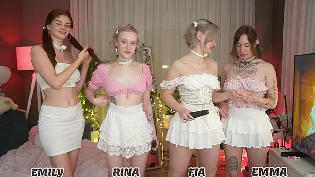 Snapshot of fiadventure chatting on 09/27/25, 01:23 fiadventure online show from 09/27/25, 01:23