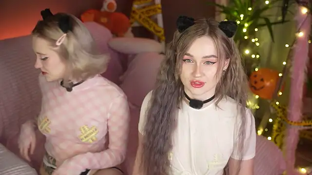 Snapshot of fiadventure chatting on 10/30/25, 02:43 fiadventure online show from 10/30/25, 02:43