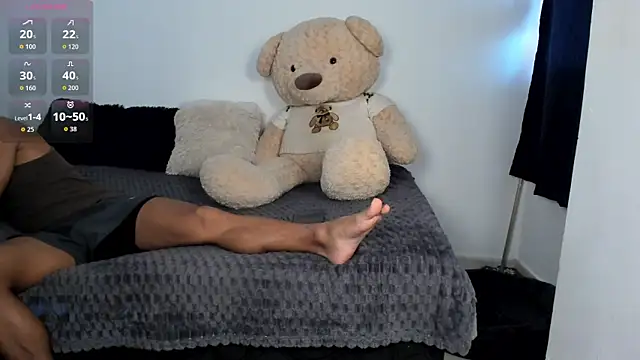 Snapshot of LittleParker chatting on 06/26/26, 02:23 LittleParker online show from 06/26/26, 02:23