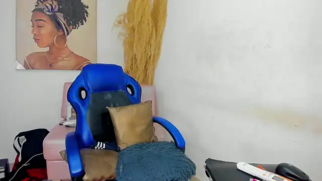 Snapshot of mia_foxts chatting on 10/15/25, 11:35 mia foxts online show from 10/15/25, 11:35