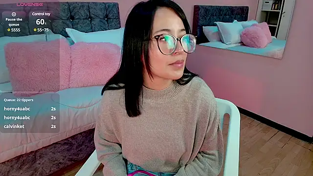 Snapshot of lovely__martina chatting on 03/12/25, 07:58 lovely martina online show from 03/12/25, 07:58