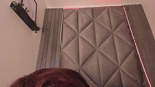 AbbyWathson online show from 11/12/25, 07:51