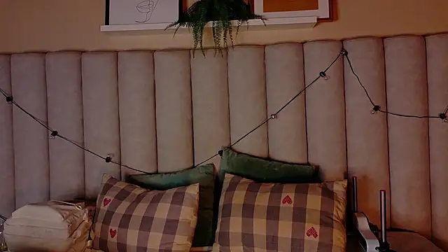 AbbyWathson online show from 04/07/26, 12:07