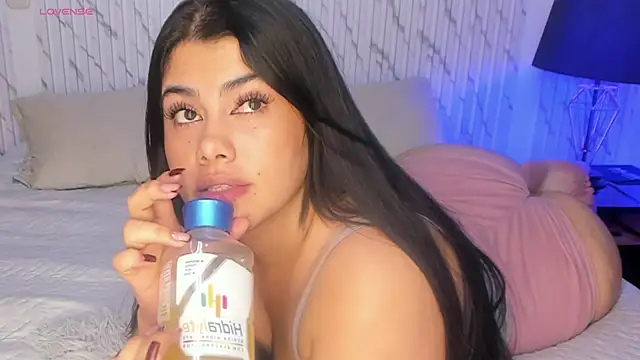 salome lee online show from 11/27/25, 12:55