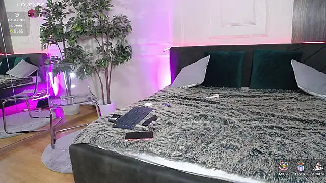 CreamyInkky  online show from 11/03/25, 10:30