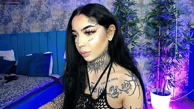 CreamyInkky  online show from 02/07/26, 07:27