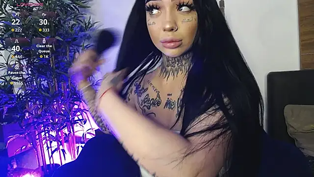 CreamyInkky  online show from 04/18/26, 07:22