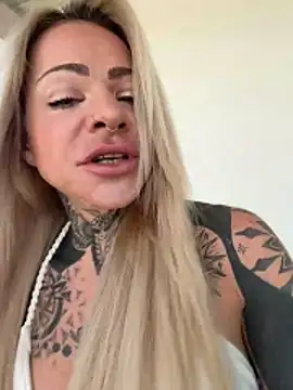 Divina X  online show from 03/08/26, 09:45